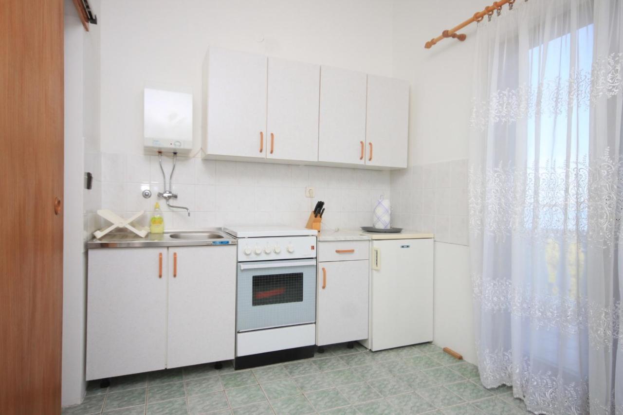 Apartments By The Sea Kali, Ugljan - 8202 Exterior photo